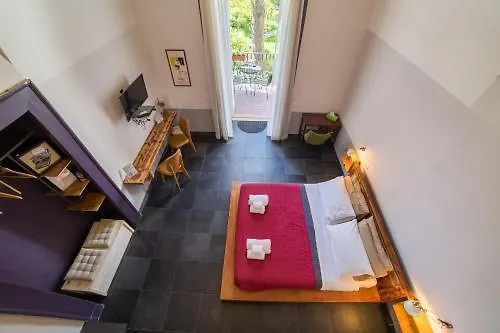 The Bellini House By House In Naples Bed & Breakfast Italy