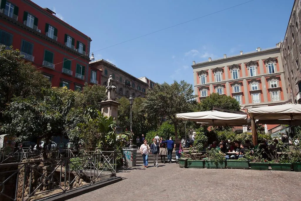 **  The Bellini House By House In Naples Bed & Breakfast Italy