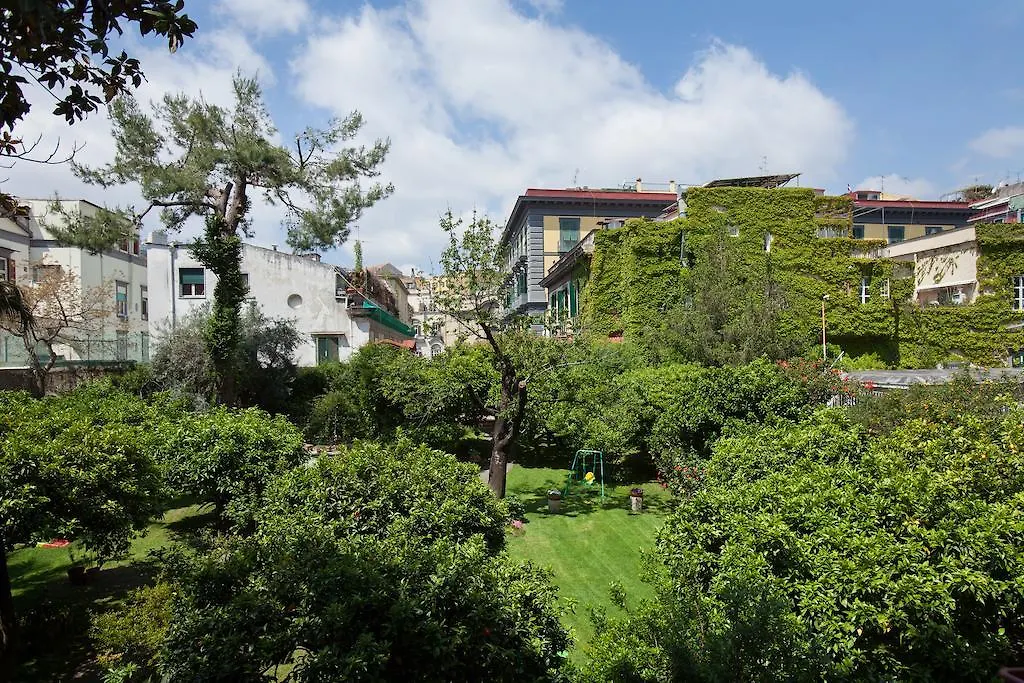 The Bellini House By House In Naples contacts