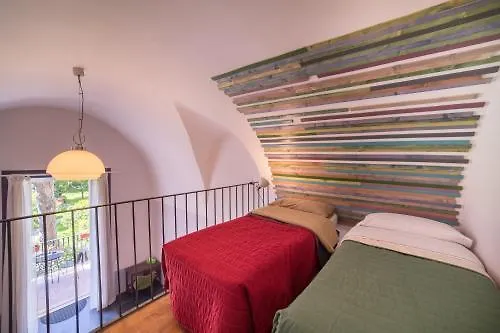 Bed and Breakfast The Bellini House By House In Neapel Frühstückspension